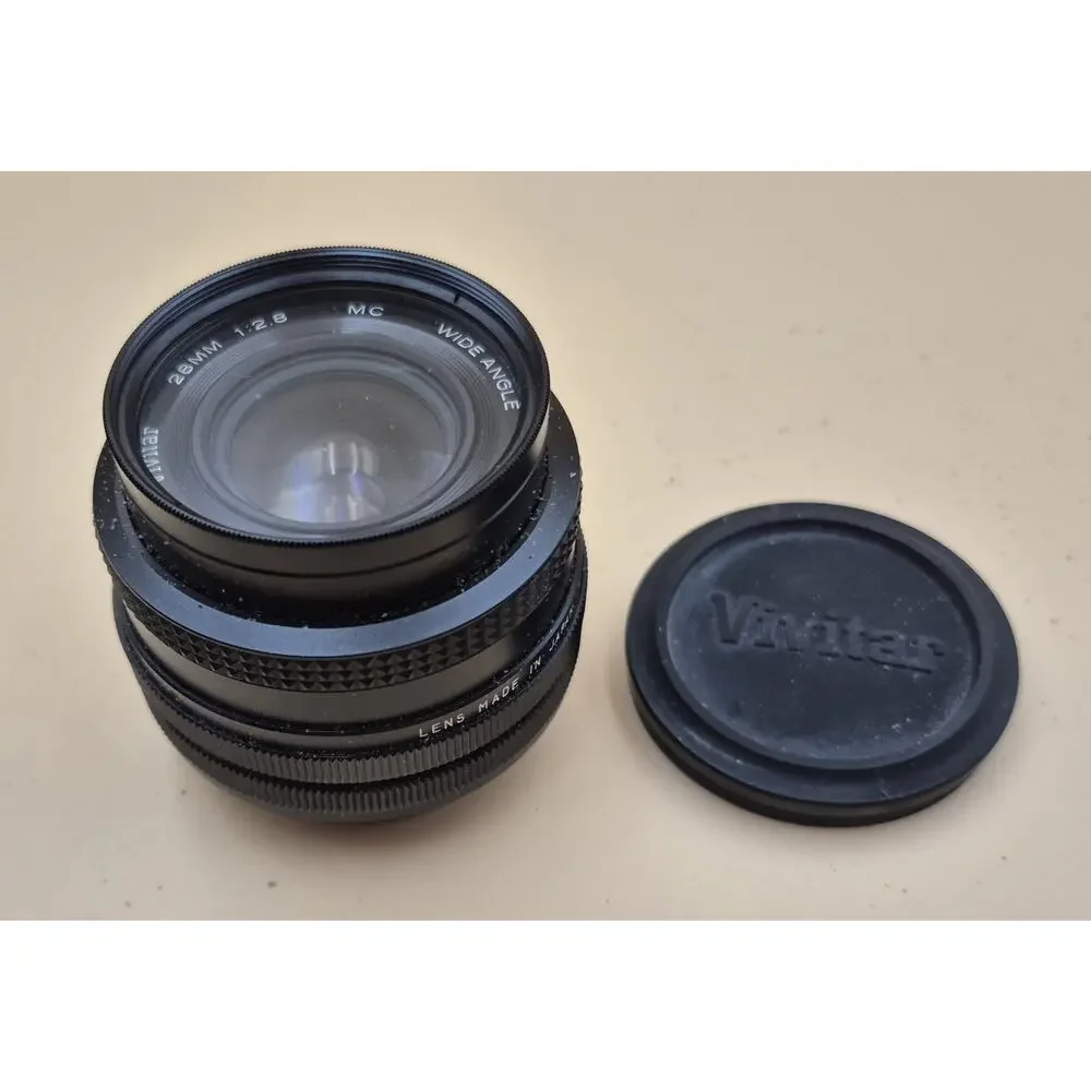 Vintage Vivitar 28mm Wide Angle Lens w/Case Shoulder Strap